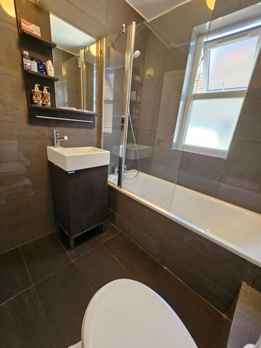 Apartment 2 Bedroom Flat In Camden